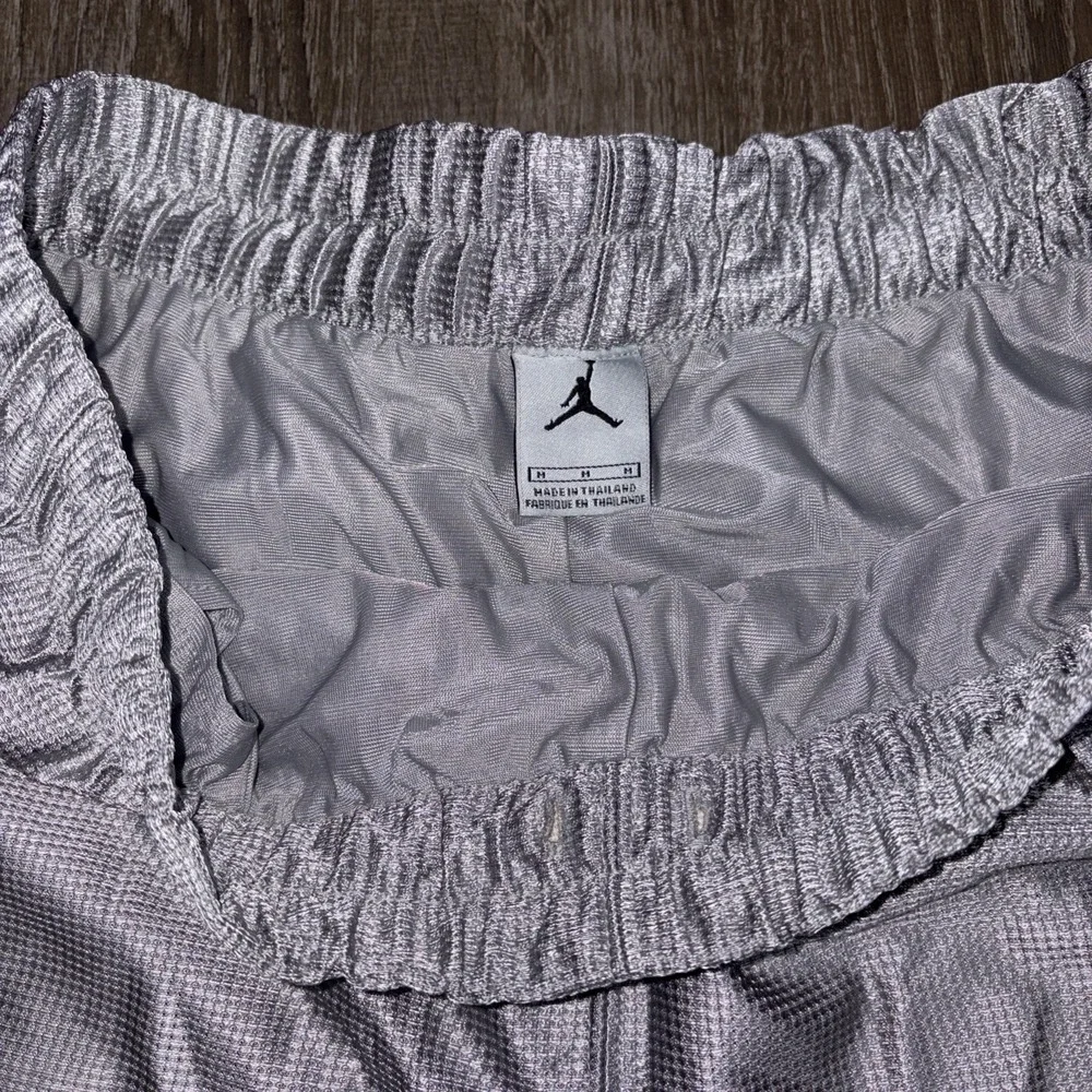 VTG Air Jordan Shorts Mens Medium Silver Baggy Shiny Silky Dazzle Basketball